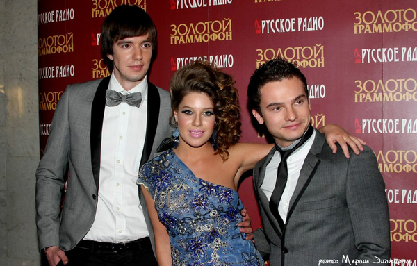 Из группы 5ivesta family выгнали солистку