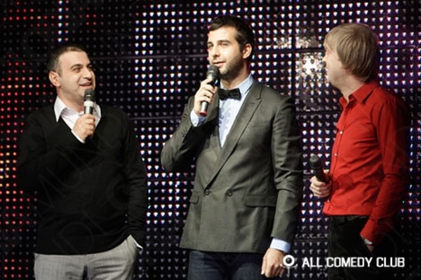 Ургант, Цекало, Мартиросян и Светлаков отметят День дурака