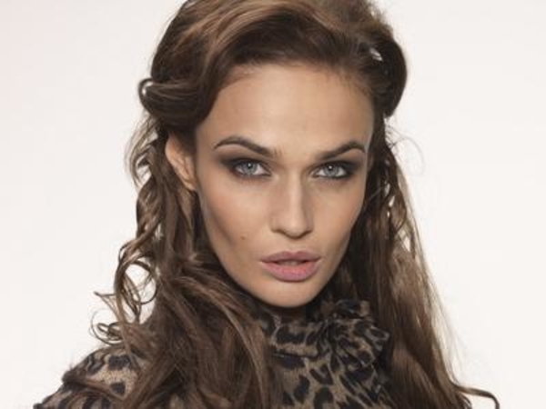 Водонаева оделась в мусорный пакет