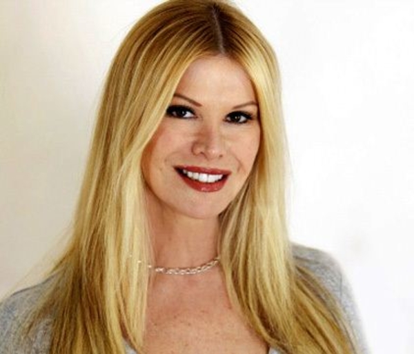 Американка попала в книгу рекордов Гиннеcса как чемпионка по пластике