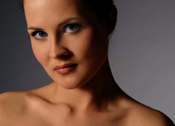 Как правильно сделать натуральный макияж глаз