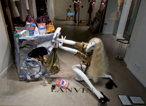 У Lanvin открылся первый интернет-магазин в Европе