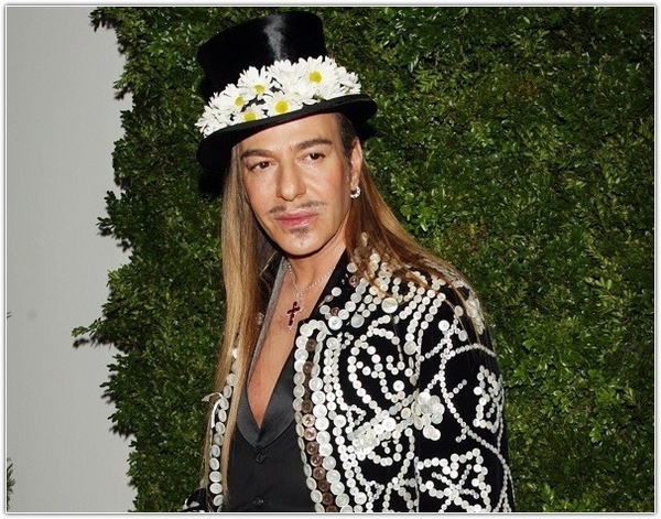 Джону Гальяно устроили провокацию