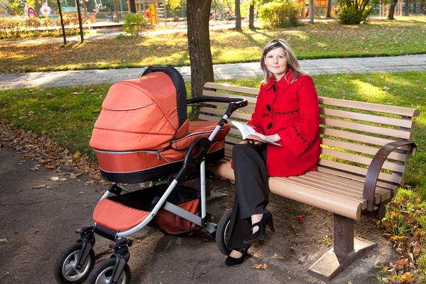 Выбираем коляску с люлькой: за и против