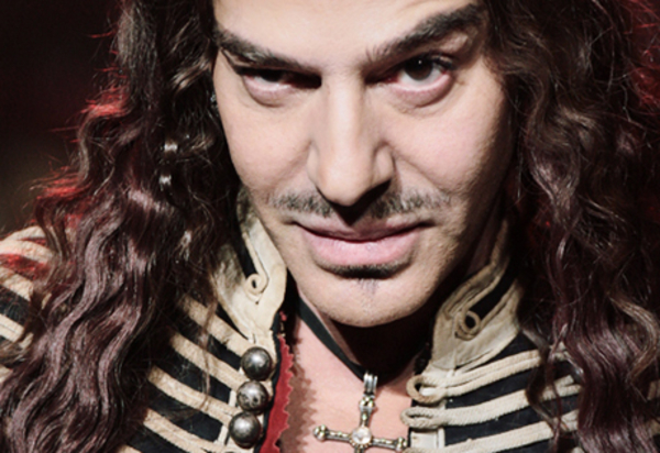 Джон Гальяно лишился собственного дома моды