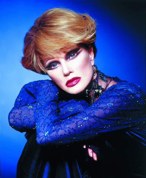 Духовника Гурченко возмутила ложь ее родственников