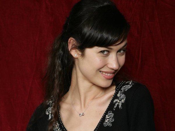 Ольга Куриленко поменяла имидж