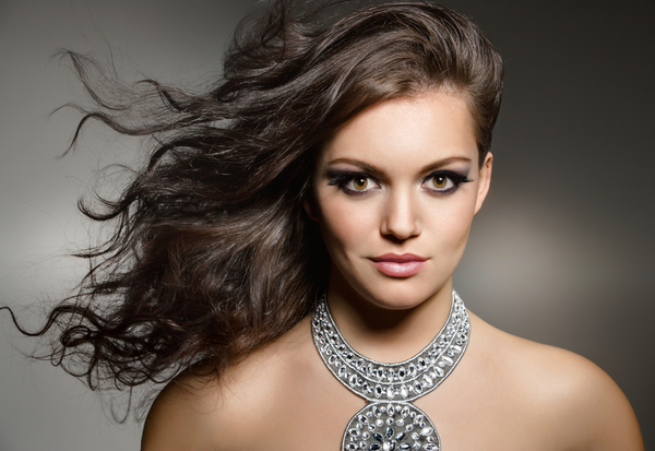 Спасаем секущиеся волосы