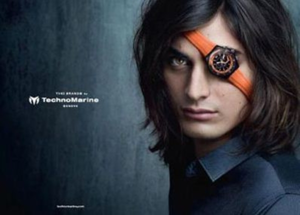 Внук Марлона Брандо рекламирует часы