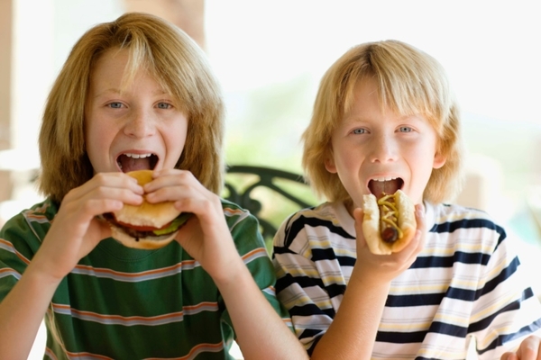 Из-за полуфабрикатов дети переедают соли