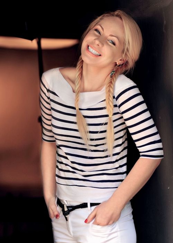 Слава Фролова беременна