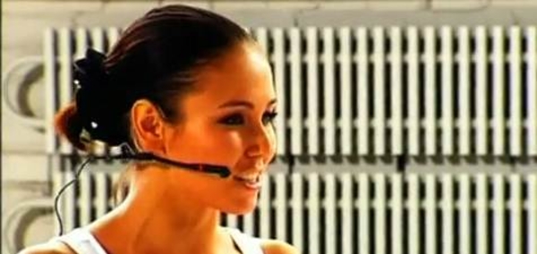 Выполняем упражнения на растяжку