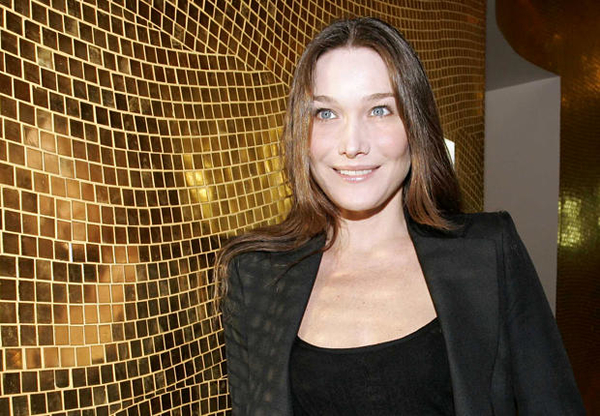 Карла Бруни беременна