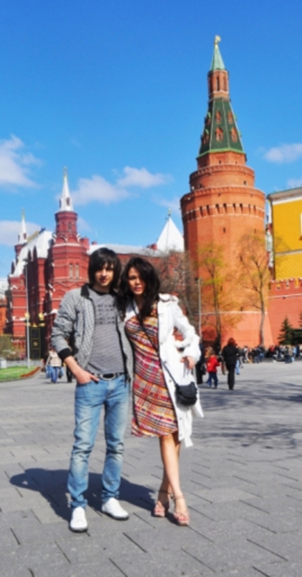 Гросу устроила экскурсию по Москве