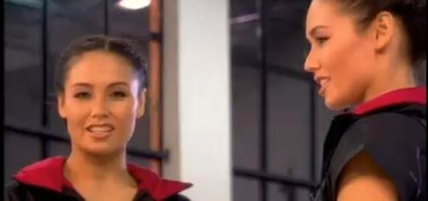 Подкачиваем ягодичные мышцы и живот