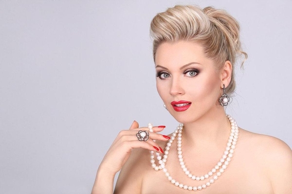 Лена Ленина шокировала Канны откровенным нарядом