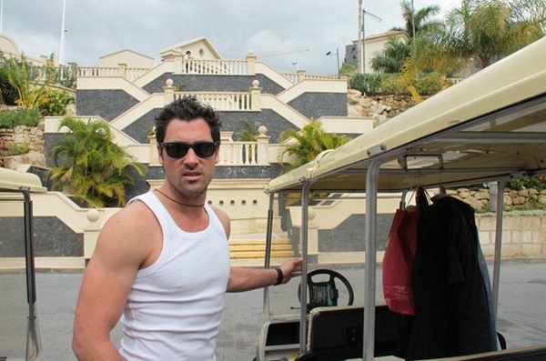 Максим Чмерковский сегодня познакомится с родителями невест