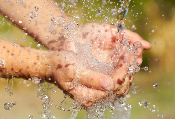 Ученые создали супер воду, которая убивает бактерии и вирусы