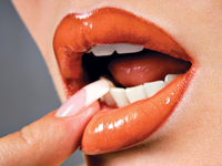 Как устроить любимому пальчиковый минет