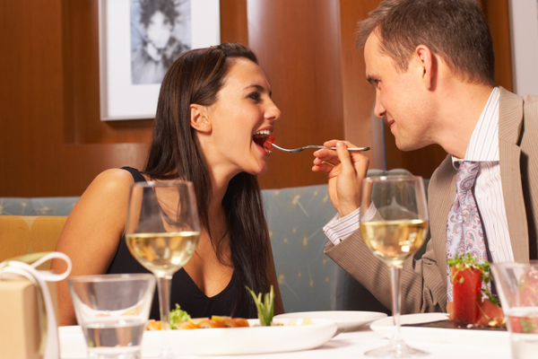 Как вести себя на первом свидании с мужчиной