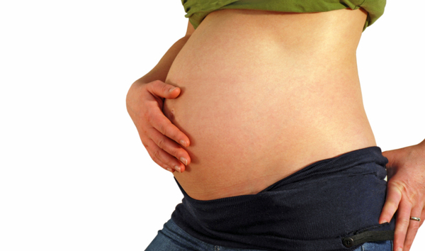 Как избежать растяжек: эффективные средства профилактики