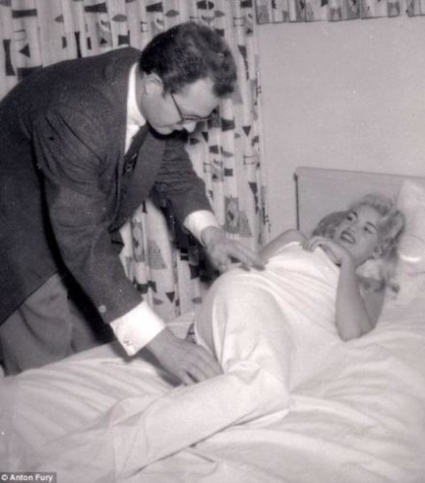 Опубликованы неизвестные фотографии Мэрилин Монро