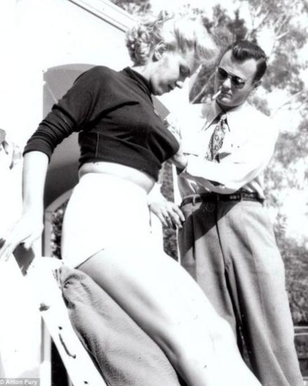 Опубликованы неизвестные фотографии Мэрилин Монро