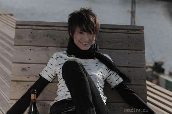 Земфира сорвала злость на журналистах