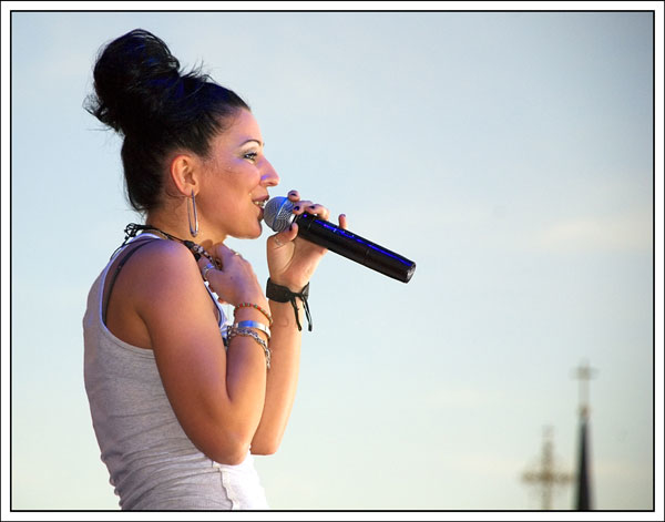 Елка: Премьера клипа – На воздушном шаре