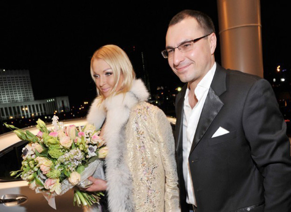 Волочкова винит в уходе мужа йогу