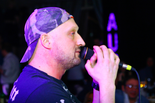 Гоша Куценко закрутил роман с поклонницей