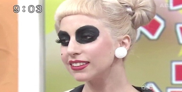 Lady Gaga примеряла образ панды