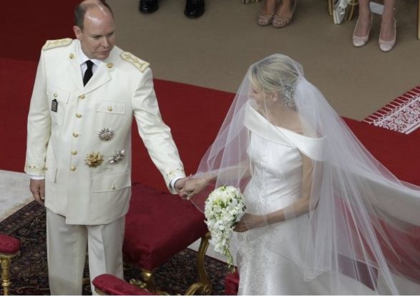 Шарлин Уиттсток не рада быть княгиней?