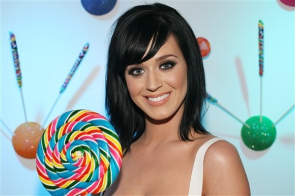 Кэти Перри сплагиатила хит у группы Тату