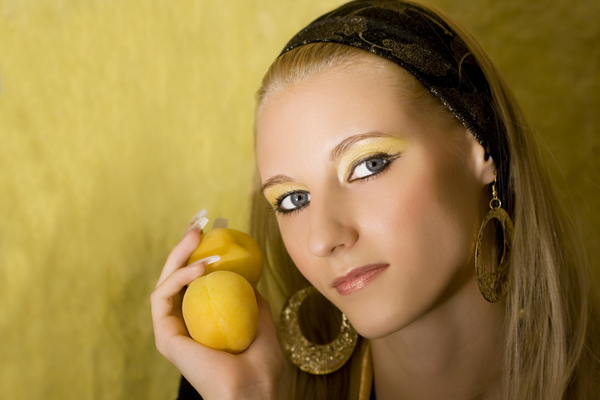 Ученые назвали самый полезный фрукт среди косточковых