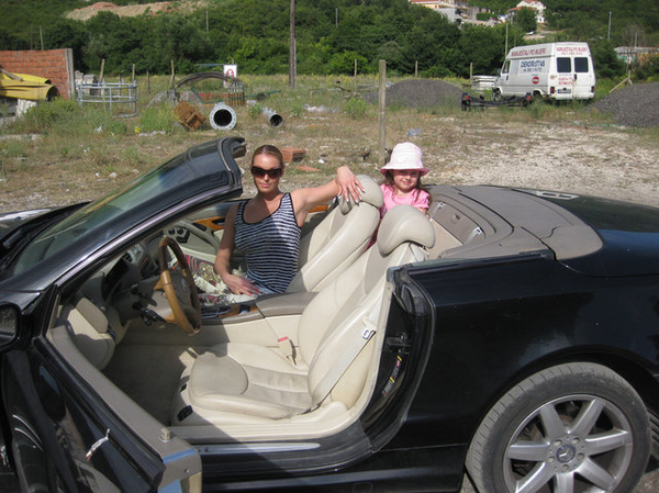 Анастасия Волочкова пристыдила отца своей дочки за жадность