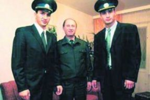 У братьев Кличко умер отец