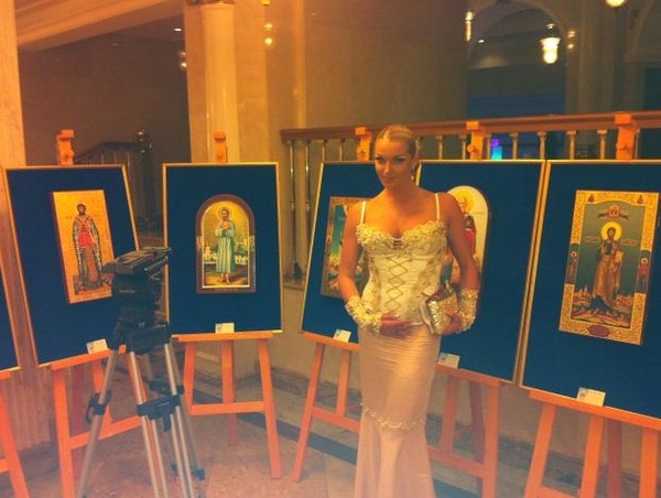 В Сети появилась скандальная пародия на Анастасию Волочкову