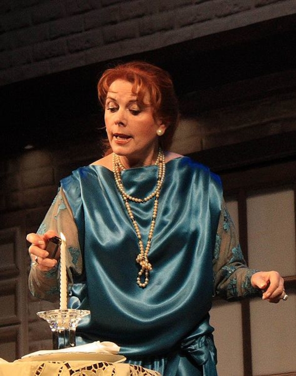 Клара Новикова содержит свою взрослую дочь