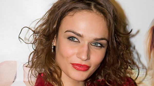 Алена Водонаева снялась в клипе группы GУССИ ЛЕБЕДИ