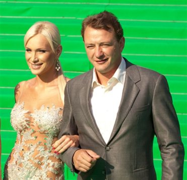 СМИ: Марат Башаров тайно встречается с замужней женщиной