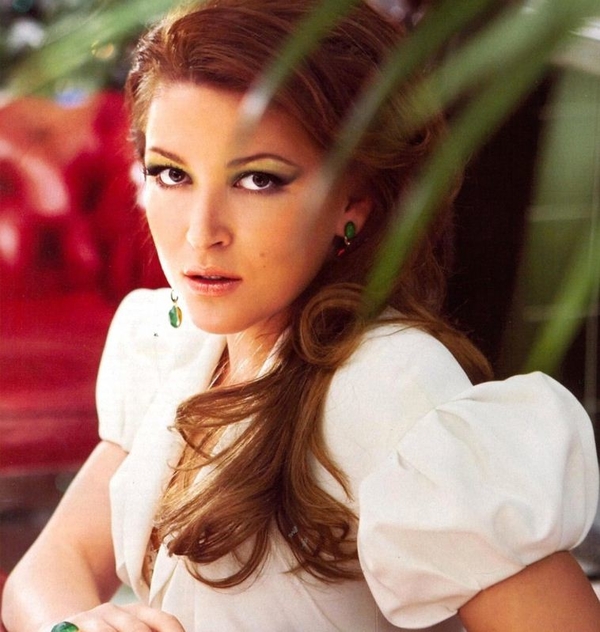 Ирина Дубцова не носит бюстгальтер под майкой