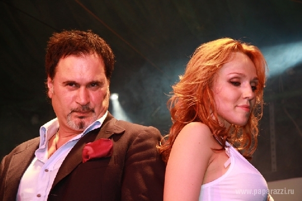 Джанабаева споет с Меладзе