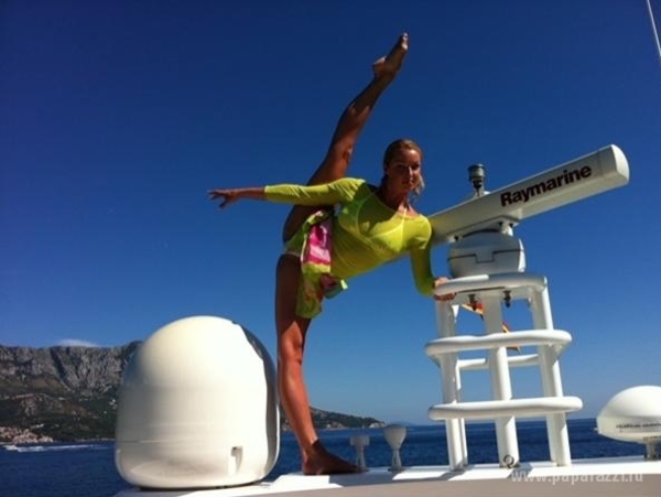 Волочкова наступила на колючего морского ежа