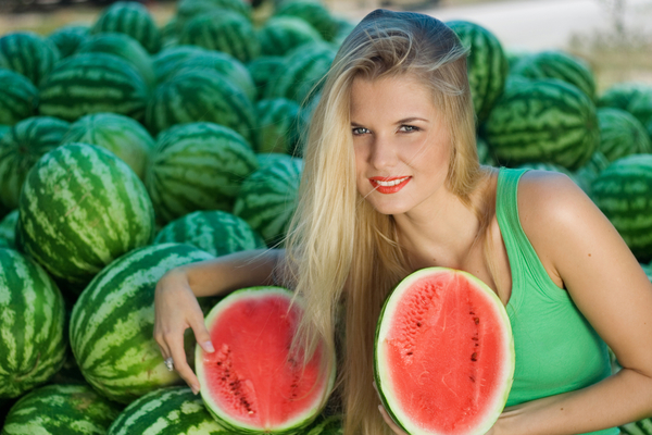 Как выбрать арбуз, чтобы не отравиться