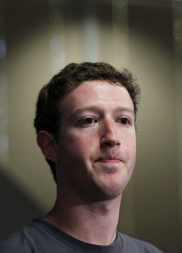 Марк Цукерберг возглавил рейтинг самых безвкусно одетых мужчин