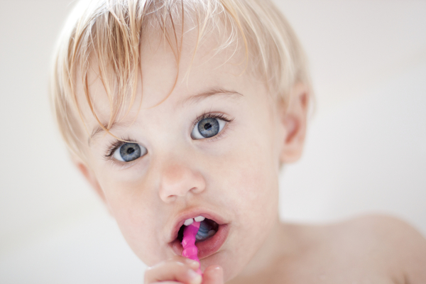 Малыш и стоматолог: как ухаживать за зубами