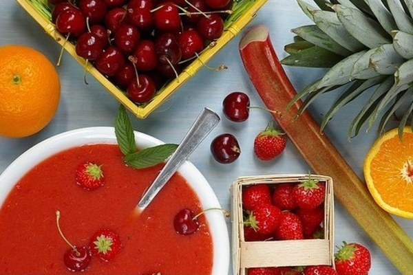 ТОП-3 идеи десертных холодных супов