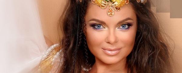 Наташа Королева послала сотрудников радио