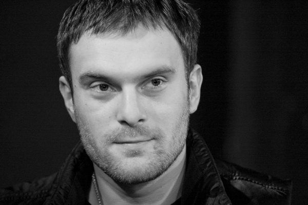 Незадолго до гибели в ДТП Емшанов умер в кино